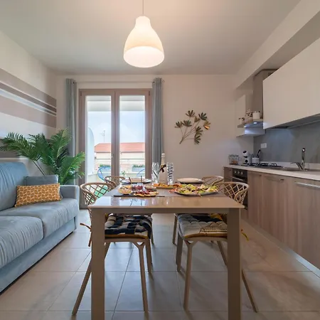 Amar Apartman *